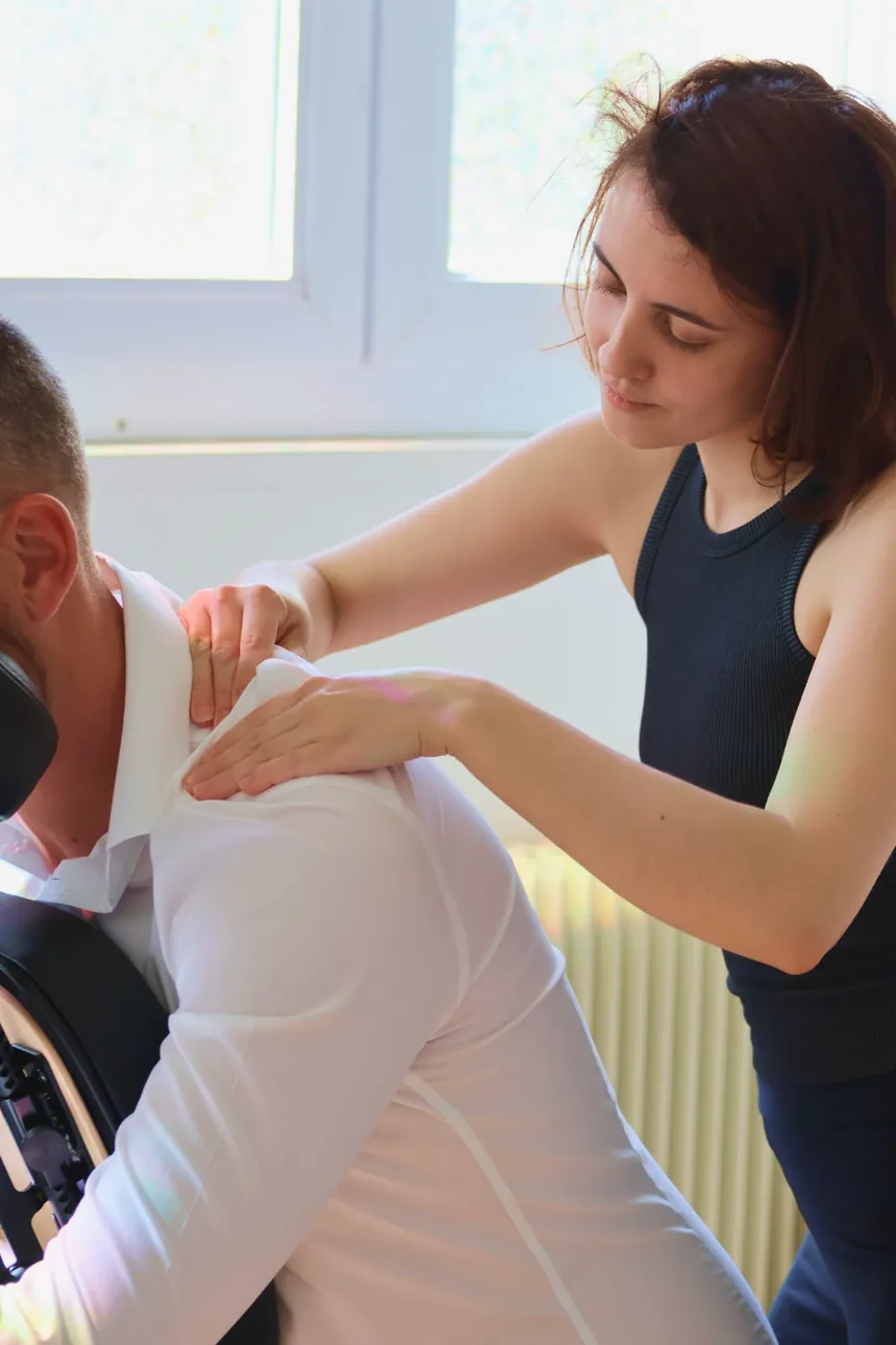 Massage assis sur chaise à Angers